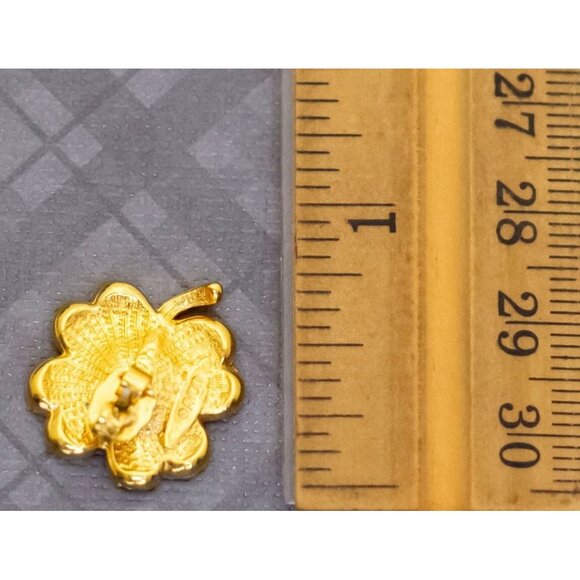 Vintage Green Clover Leaf Elegant Floral Gold Tone Stud Earring by Avon, G40 - Picture 2 of 2